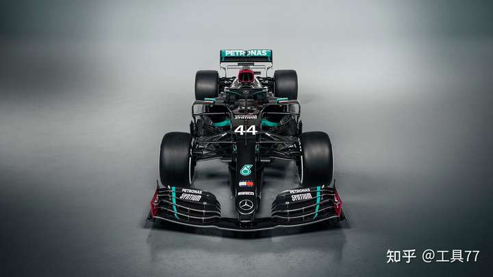 如何评价梅赛德斯奔驰f1车队的2021赛季新车w12?