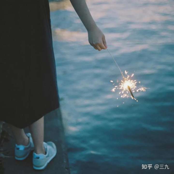 有哪些伤感到撕心裂肺的文案?