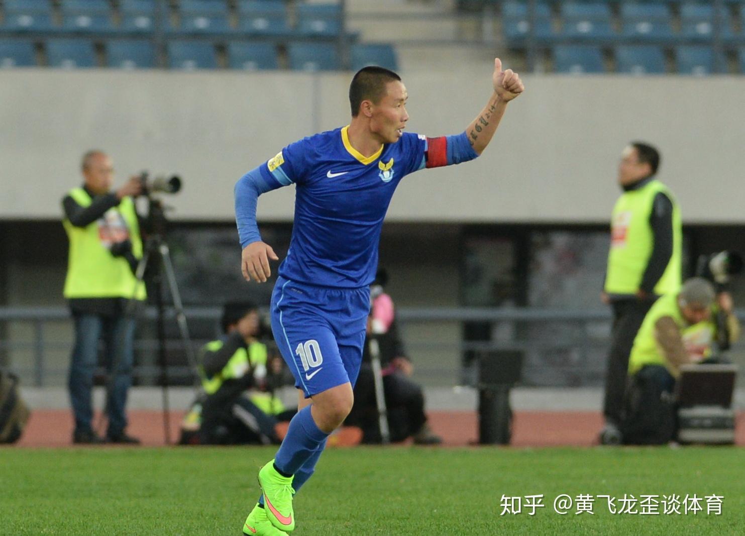 为什么在中国像陈涛闫嵩等技术盘带型球员最后都泯然众人