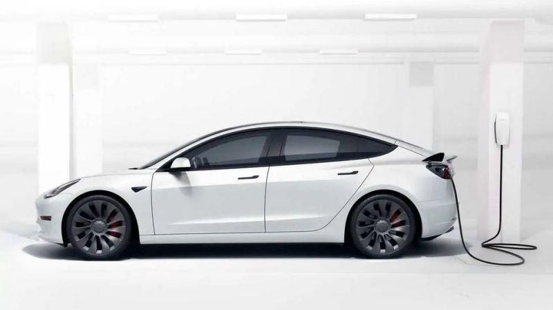 特斯拉model3双电机长续航海外停售或参考联邦新规改版调价