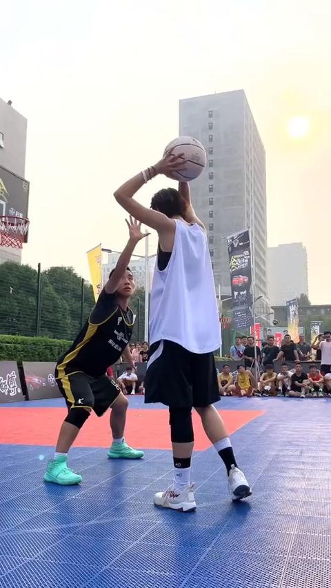 艾林艾街头