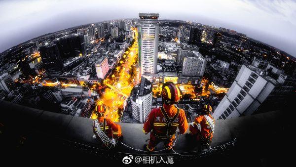 友友们有没有超好看的高清男生网图壁纸非明星