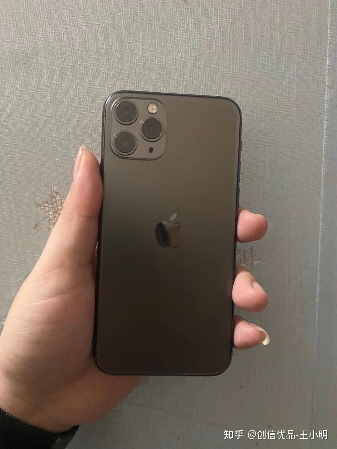 苹果11pro和12pro的区别,11pro和12pro区别外观 二手iphone11pro和12mini选择哪一个更好一点呢?