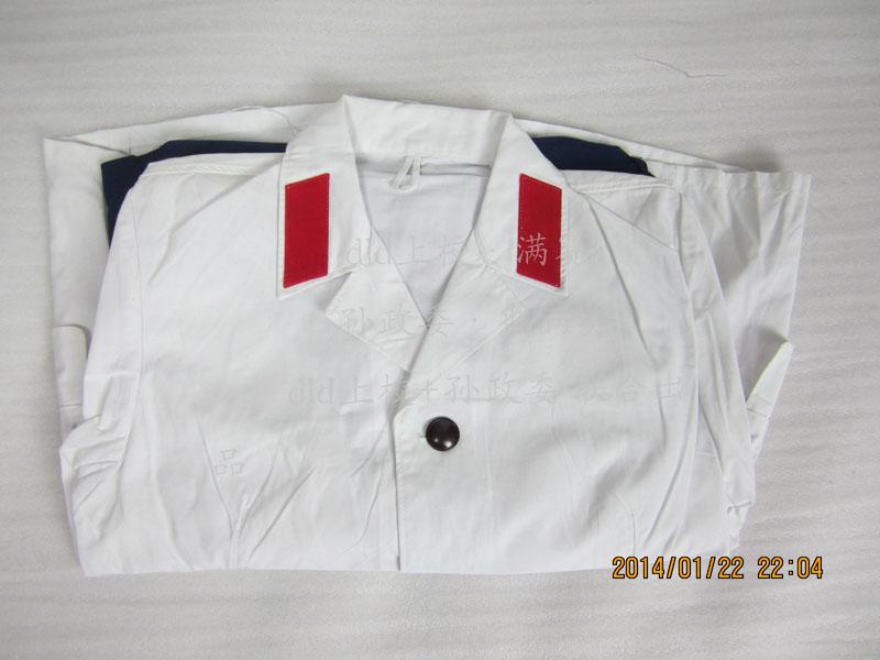 中国人民解放军海军的两种水手服有哪些区别