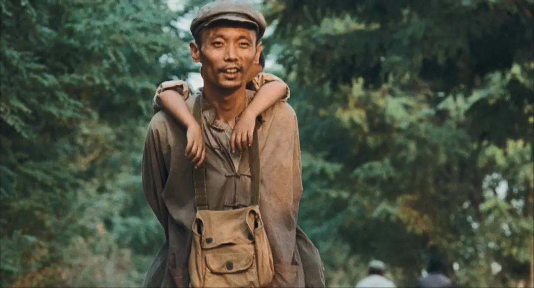 葛优演的电影《活着》,不知道你看过没有,我看过后一直