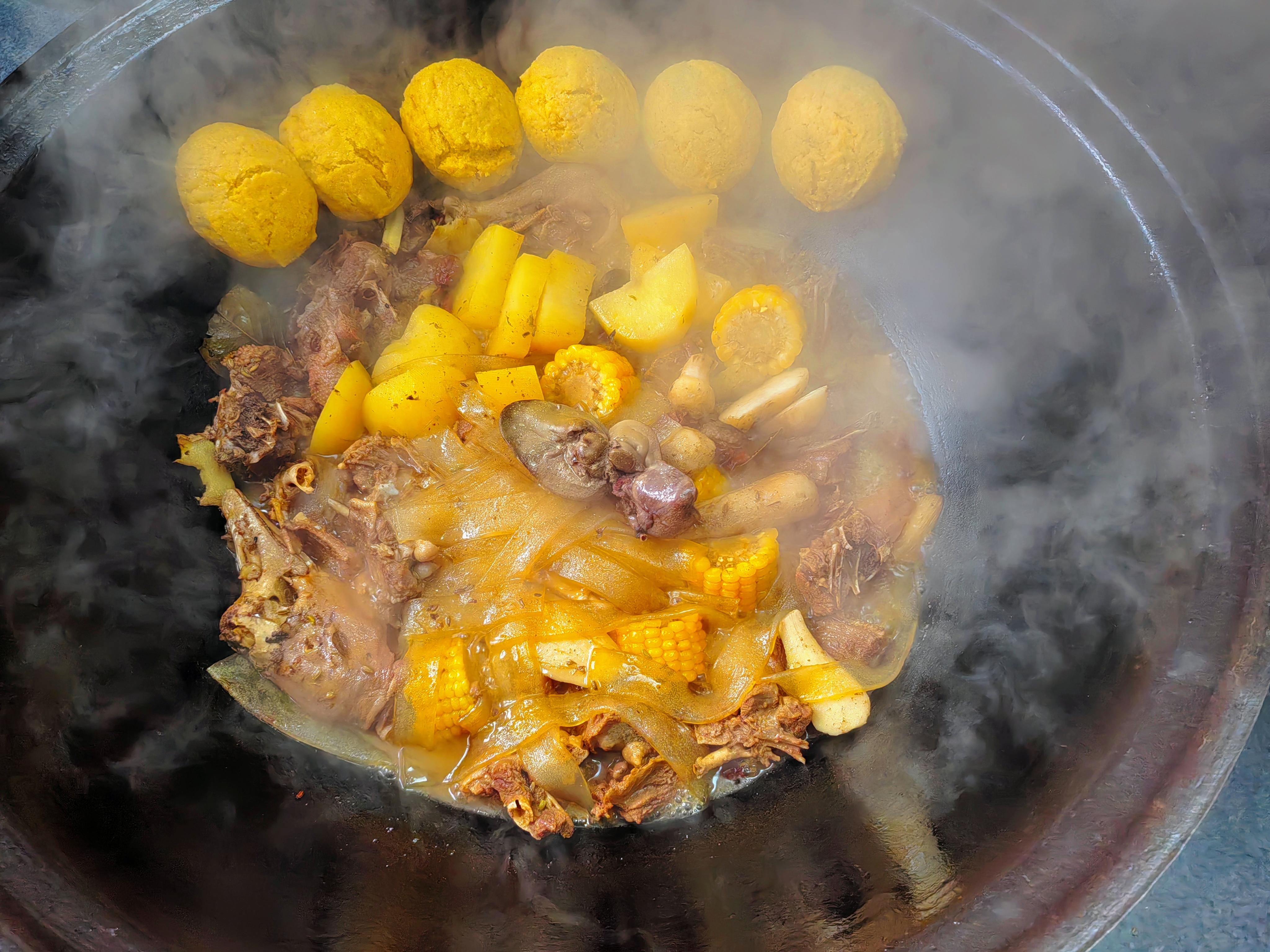 铁锅炖 柴火炖 热炕头,香迷糊了～  a class="hash_tag" href="https