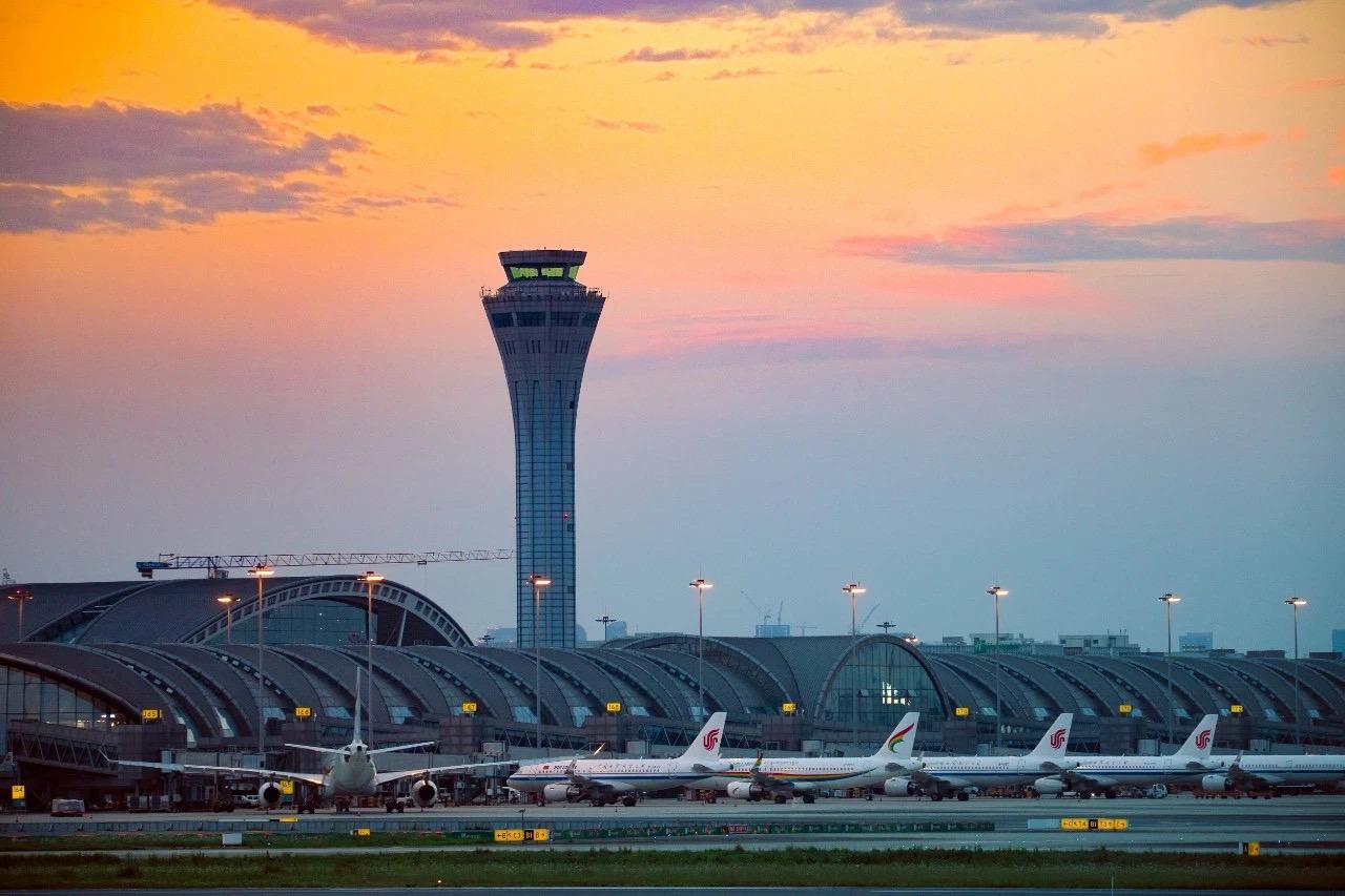 罗罗交通 的想法: 11月10日,成都双流机场西飞行区升级改造工程西跑道