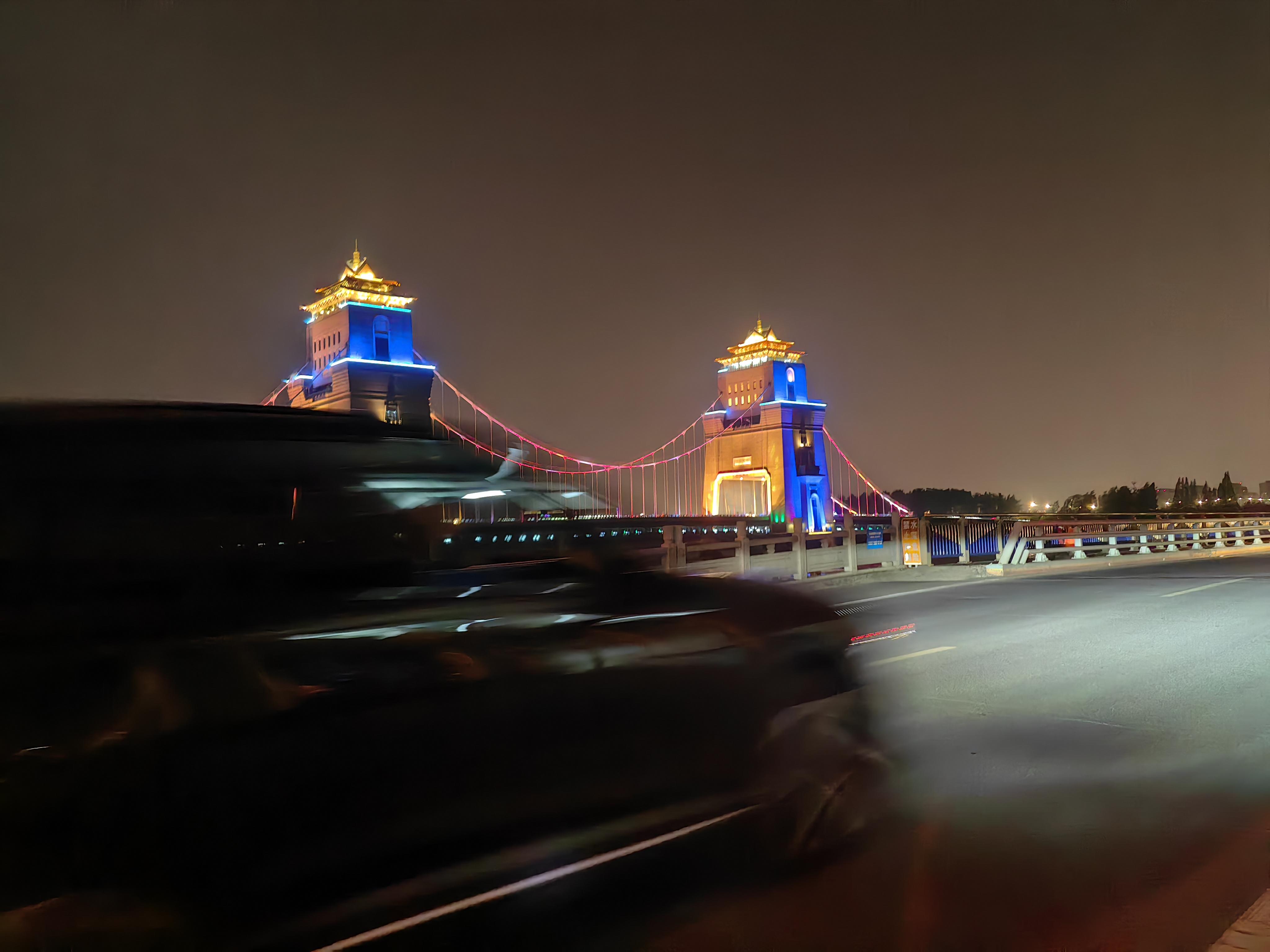英子001 的想法: 万福大桥夜景