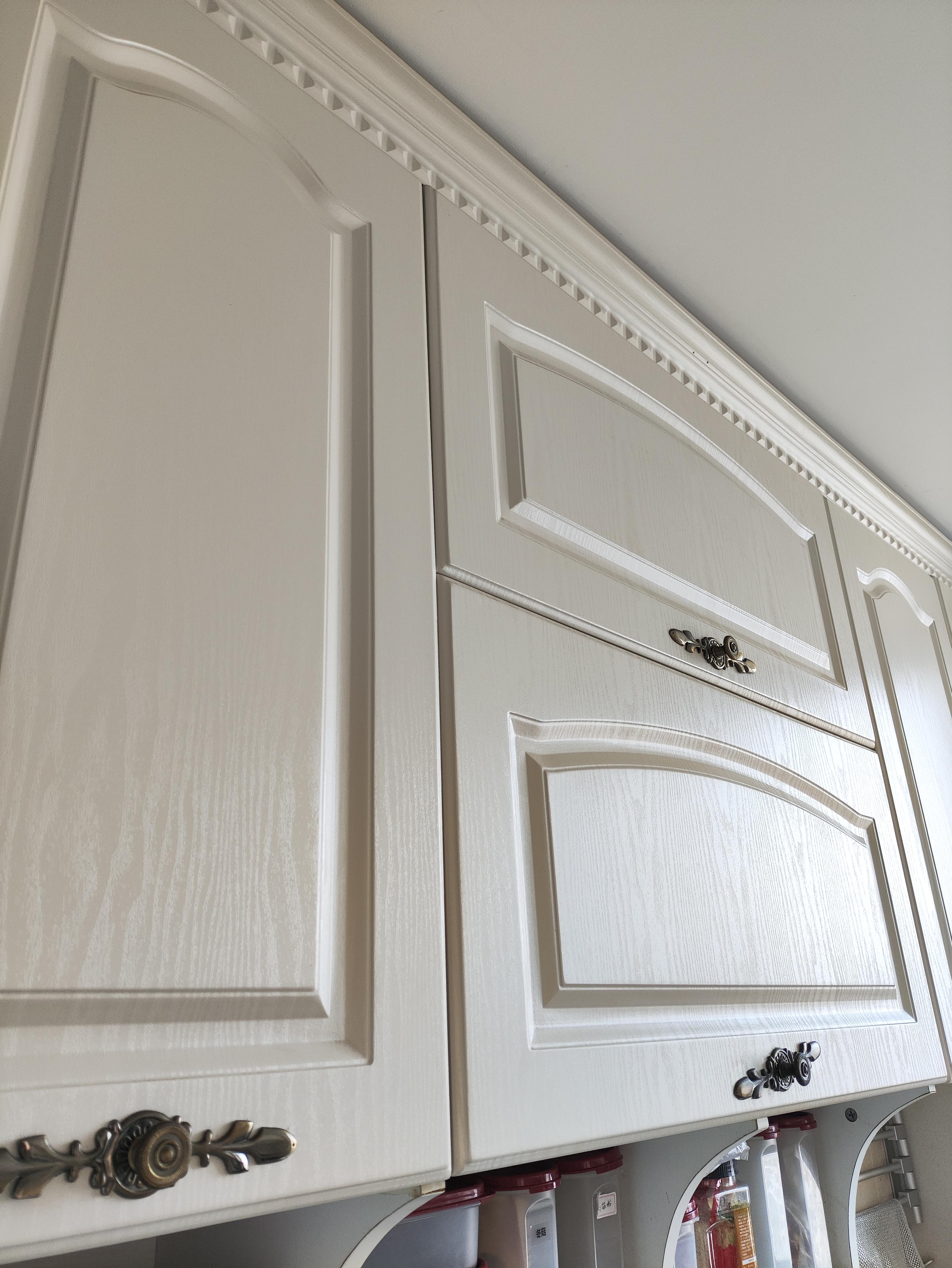 一新时浊气似乎也米兰白木饰面颜色效果图艾依格pet月牙白的柜门色卡