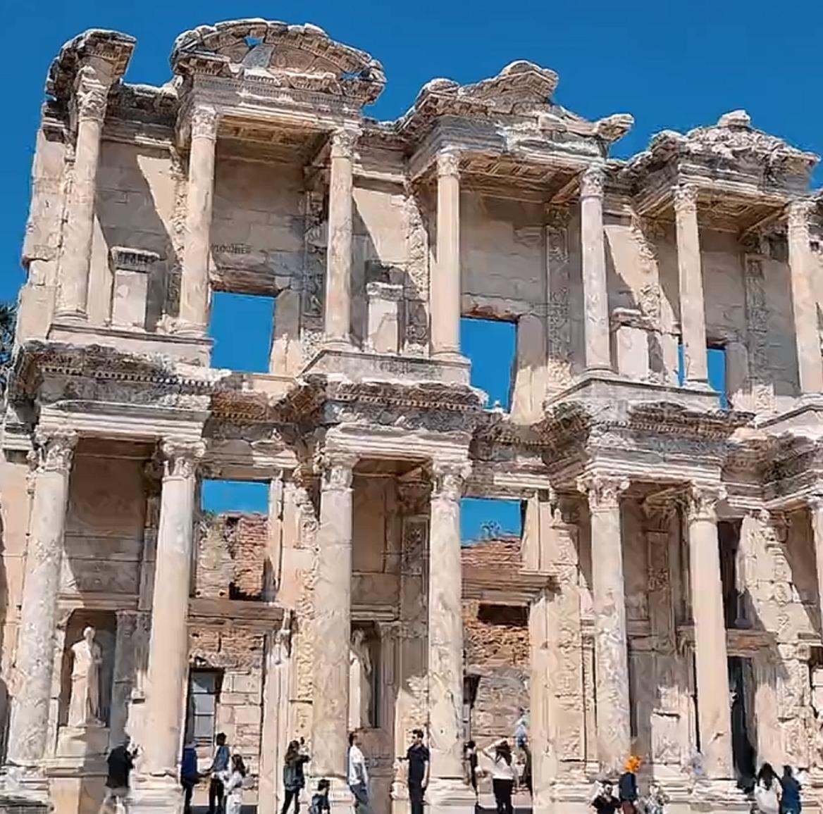 朝露星辰 的想法: 世界八大奇迹之一阿尔忒弥斯神庙