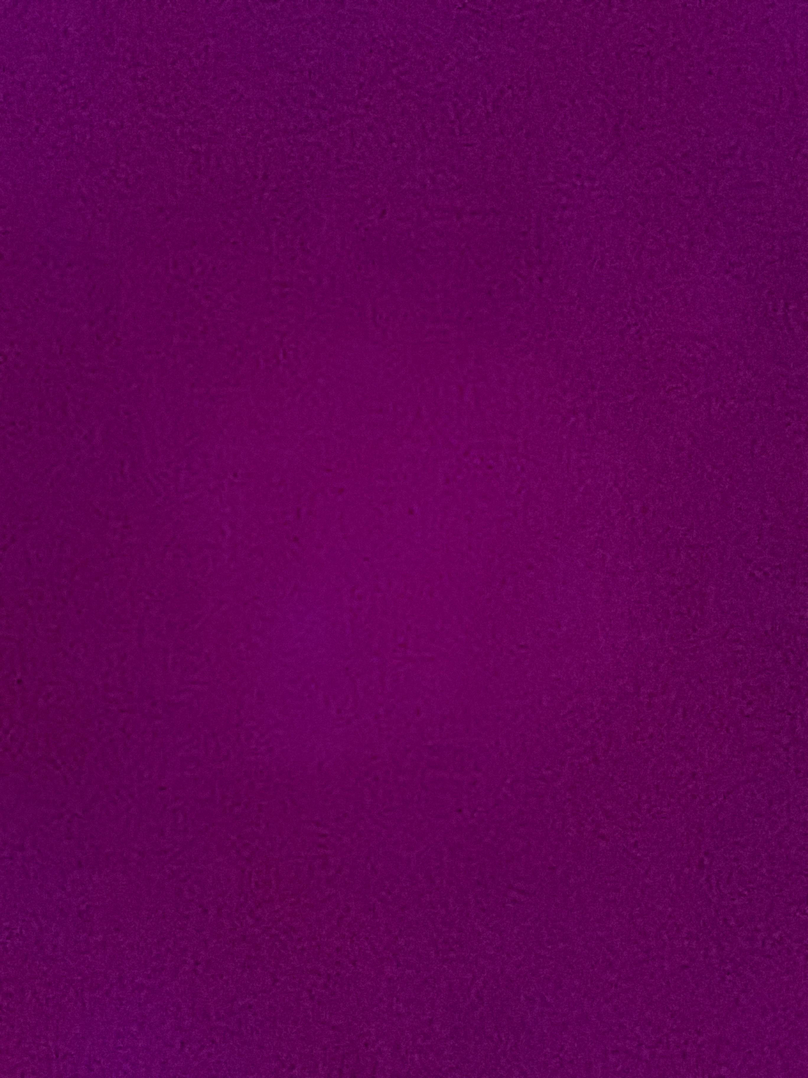 黑暗代表了神秘.紫色代表高贵.在染布的时候,紫色是比较难染的