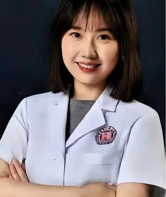 辛集越战老兵 的想法: 湖南省人民医院眼科主任医师曾琦的不雅视频 | 2025年8月18日下午3时许,湖南省人民医院天心阁院区传出一… - 知乎