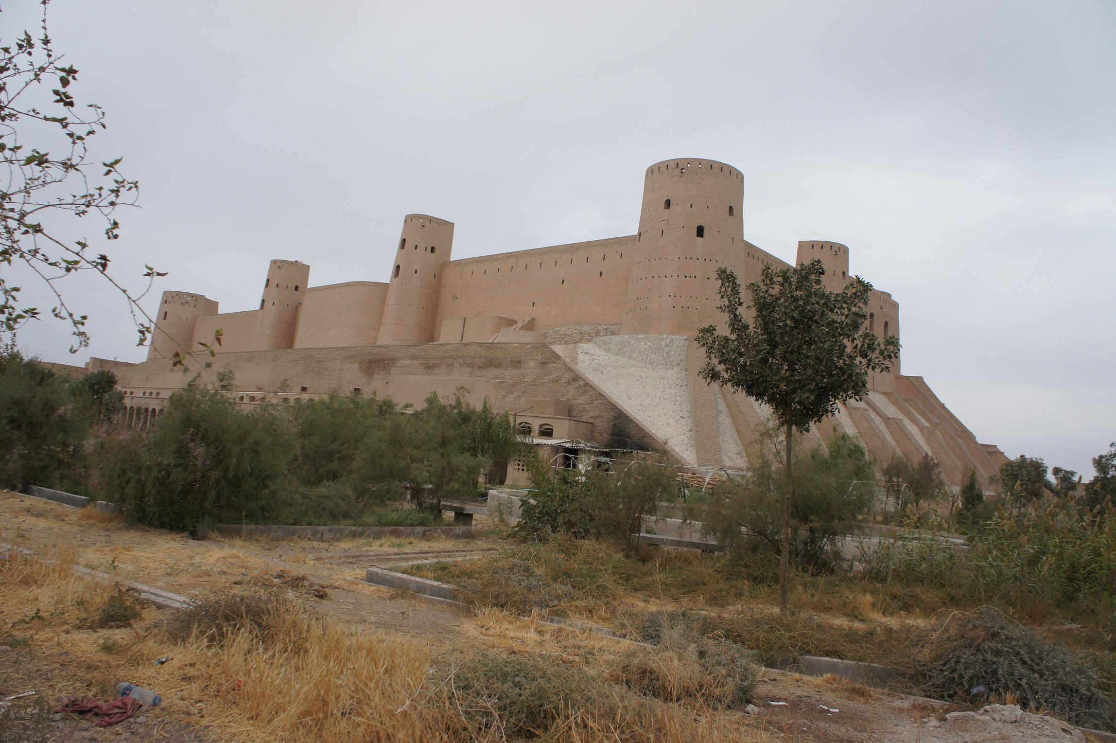 谁能大致介绍一下阿富汗西部的赫拉特省各方面情况