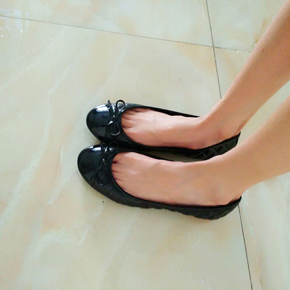 脚又瘦又长的女生穿什么鞋子好看?