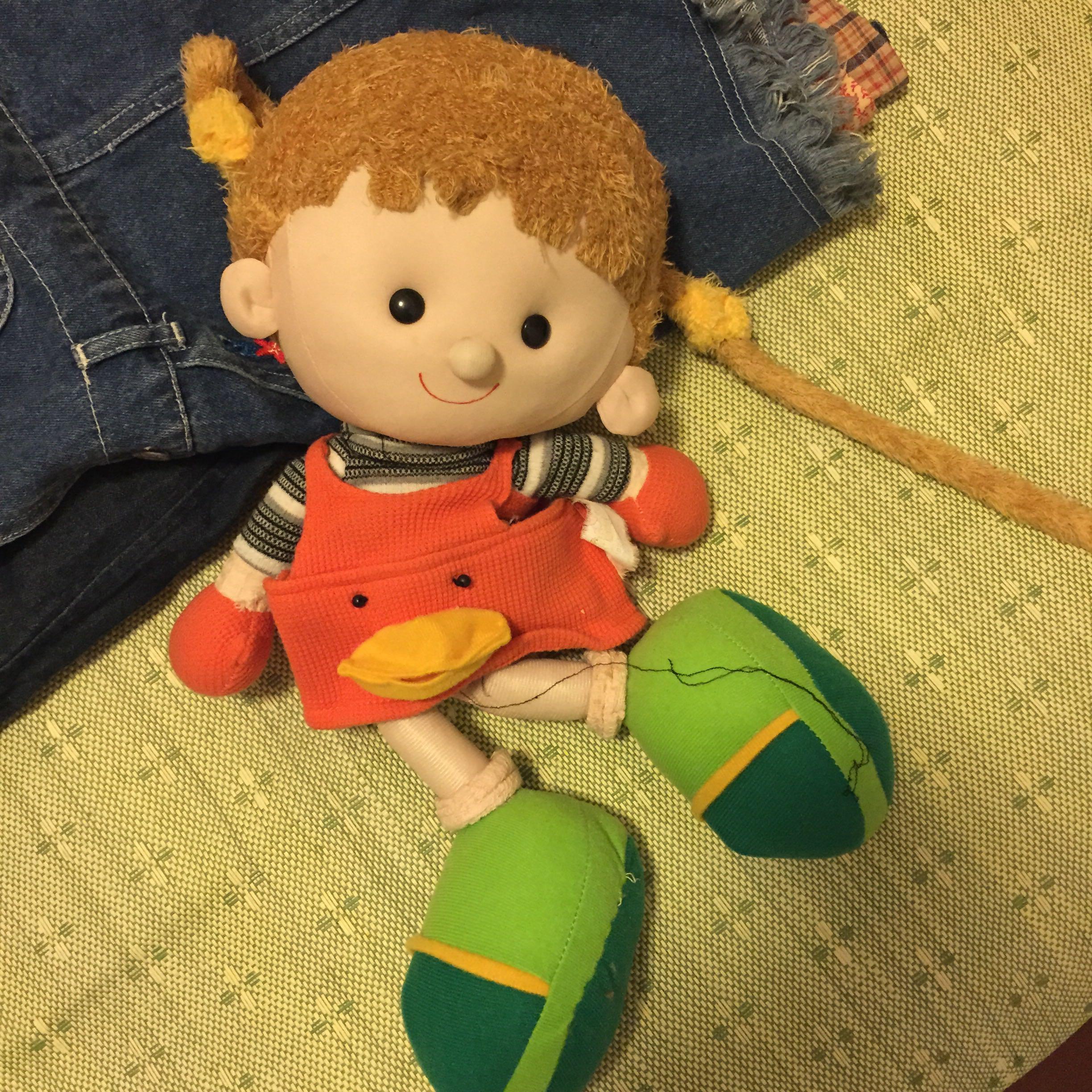 做客孩子临走时带走几只玩具我的孩子抗拒并一直哭要怎么开导