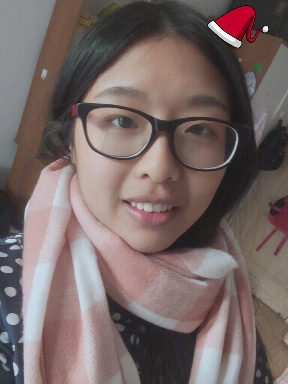 戴眼镜的女孩怎样自拍好看