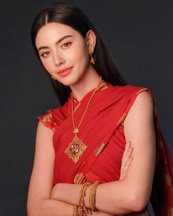 拉维雅楠·塔格 / 潘缇娜·维·班秀理维塔那措 / 阿丽莎拉·翁差丽