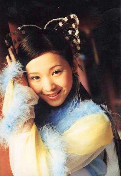 何中华 / 陈龙 / 陈滢 / 赵毅 / 杨杨 / 侯月秋 / 张利华 / 何思融