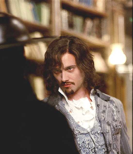 天降奇兵 - 知乎