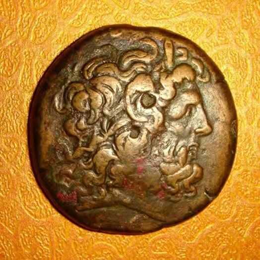 亚历山大大帝为何被称作 双角王 知乎