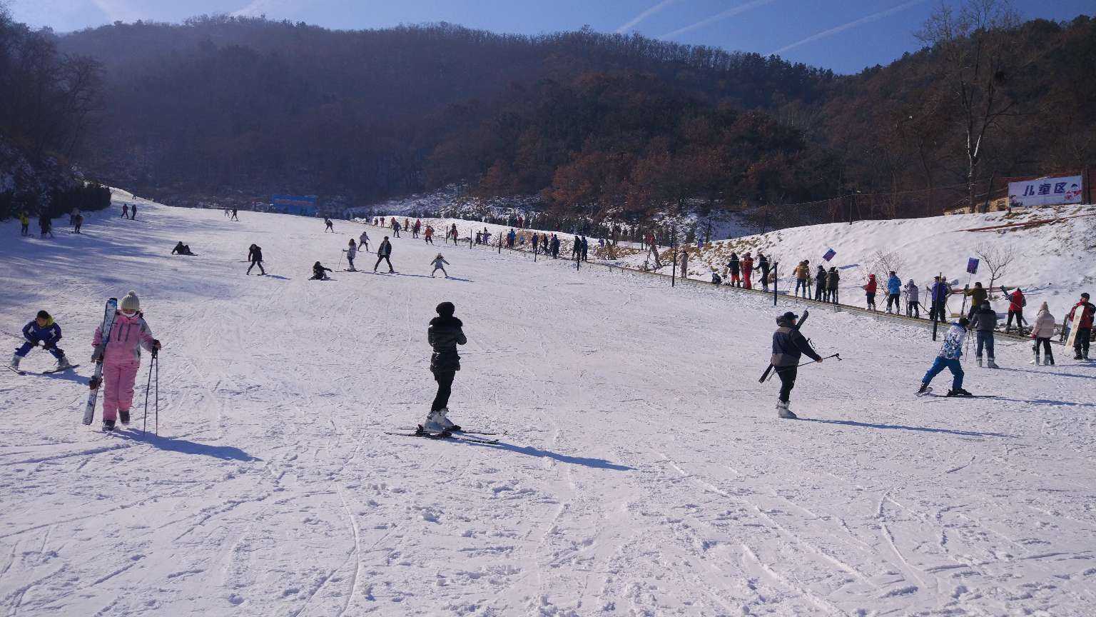 烟台勃朗滑雪场图片