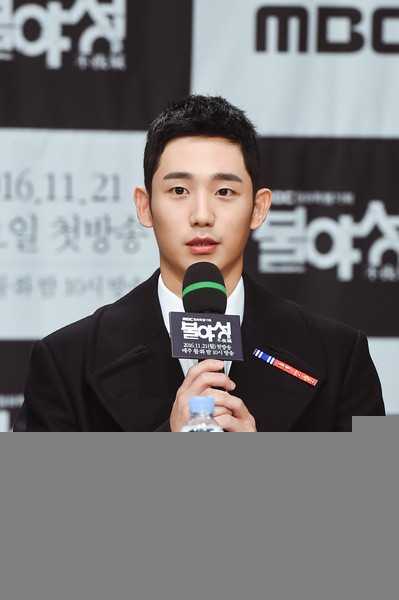 崔昮 / 宋英奎 / 刘卉蓈 / 全国焕 / 全镇基 / 崔日华 / 郑栋焕