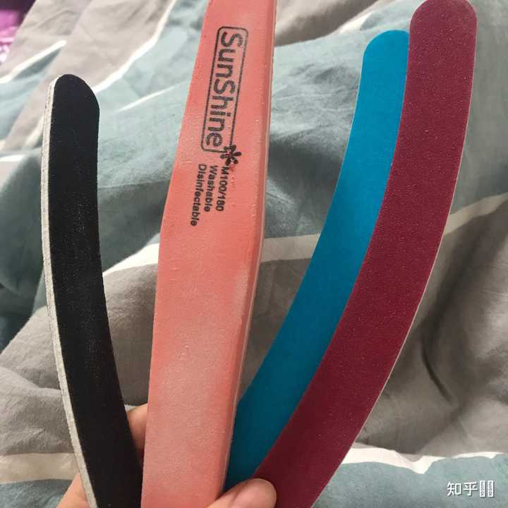 如何可以让手指甲的游离线向指尖提前一点? - 知乎