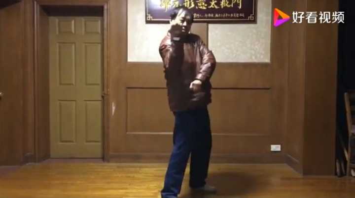 直板横打是不是一个别扭的发力姿势?横打意义何在? - 知乎