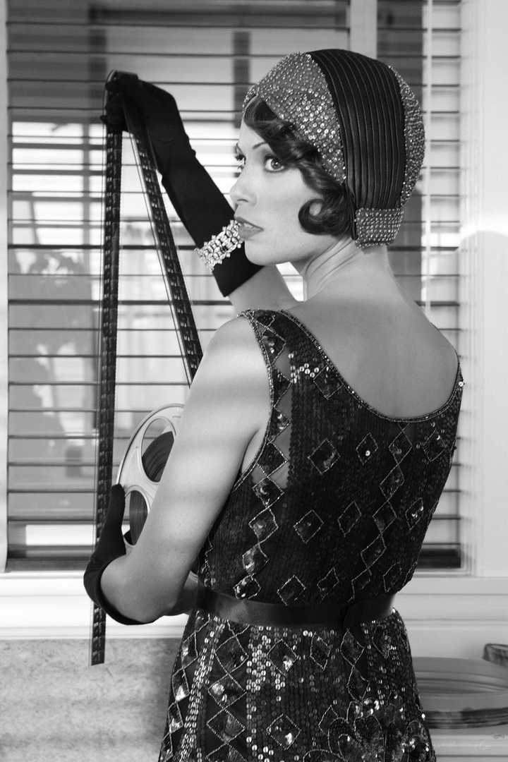 克伦威尔 / 佩内洛普·安·米勒 / 米西·派勒 / 贝丝·格兰特