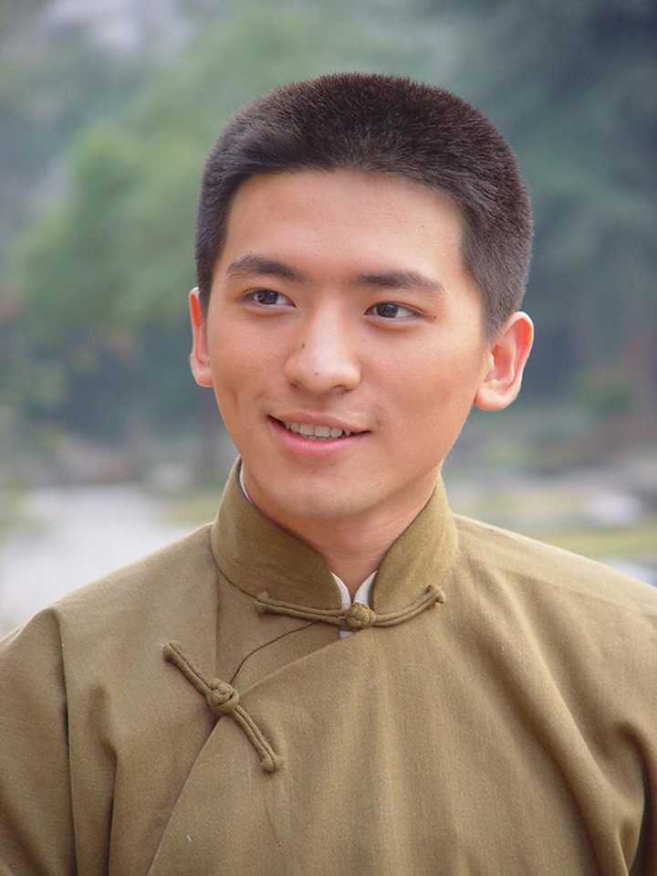 guangya yang / 周野芒 / 萨日那 / 王思懿 / 张秋歌 / 杨涵斌