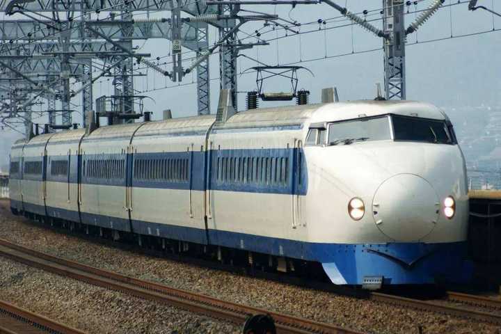 lol菠菜网正规平台:日本人是世界高速列车的先驱者比其他国家早了10多年