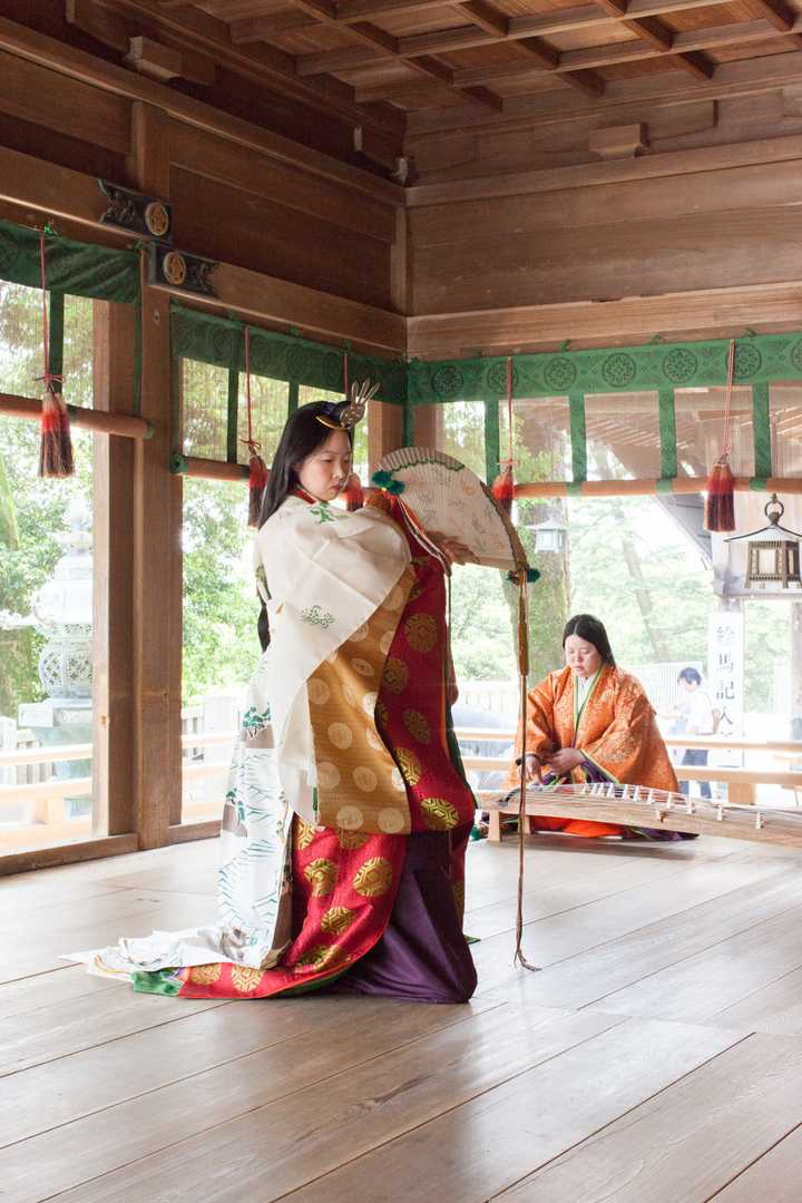 日本巫女的服装会因为地区而不同吗？ - 知乎