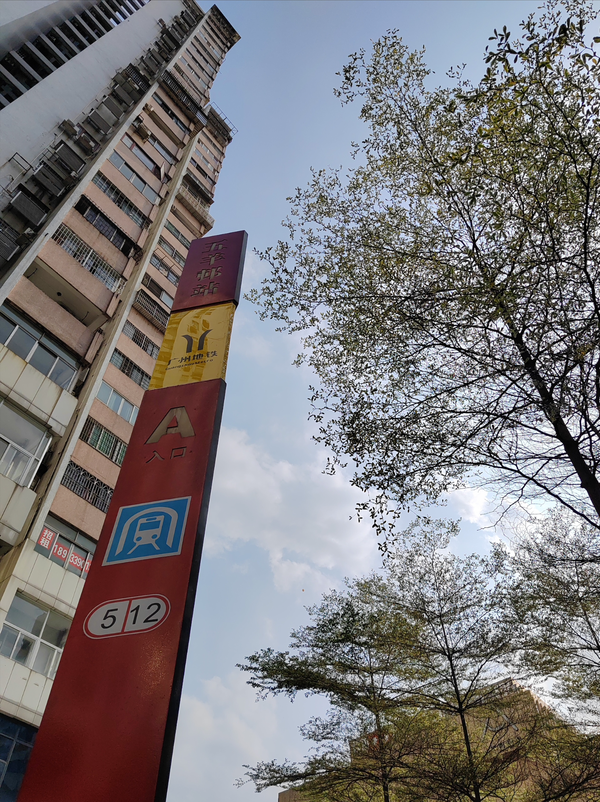 哪些小店让你觉得「老板根本不愁赚钱」？缩略图