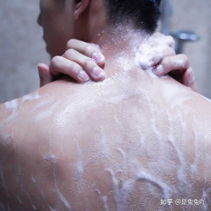 有哪些适合男士的沐浴露？