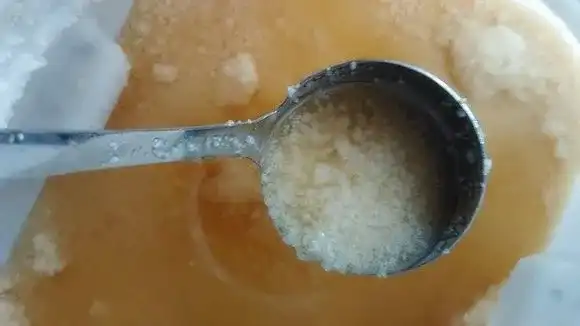 怎么判断蜂蜜坏了 过期的蜂蜜能吃吗 后果如何 知乎