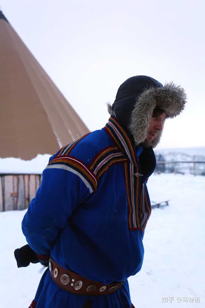 北极科考队穿什么服装 南极科考队穿什么衣服 南极科考队羽绒服
