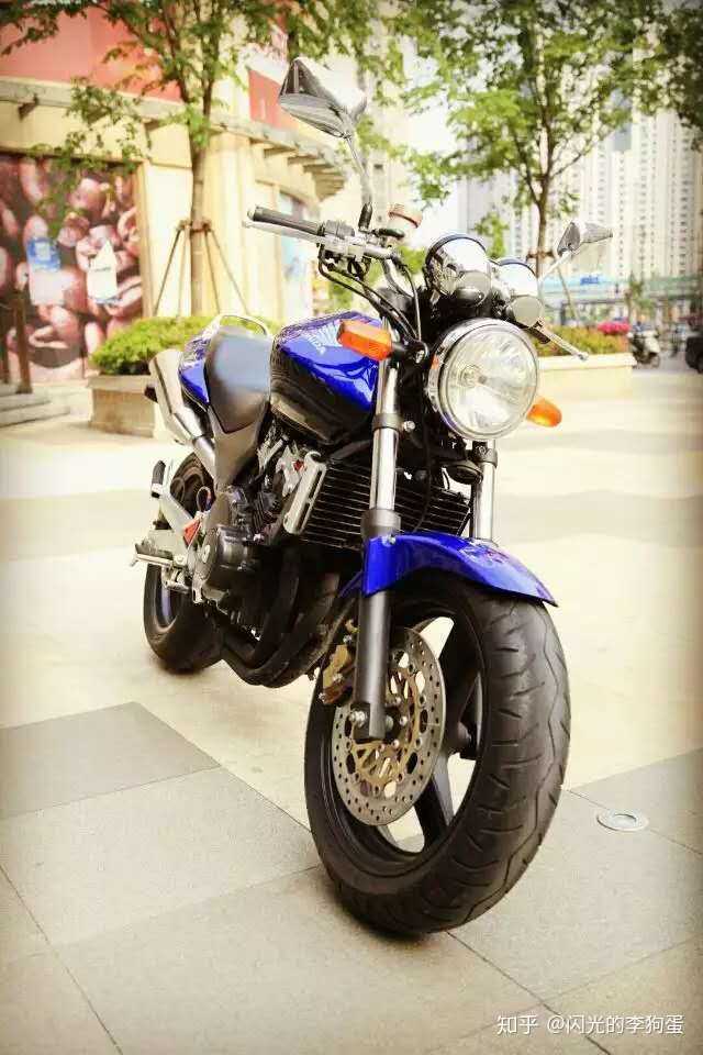 新手摩托车入门车型选什么好 知乎