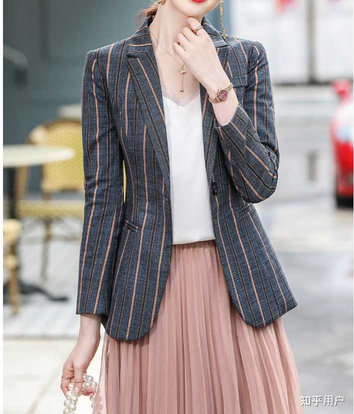 有哪些适合女性的商务休闲装和商务正装推荐? - 知乎