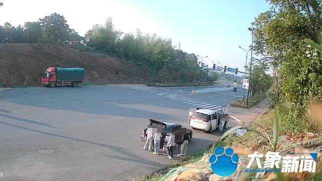 长沙一乡村自建房现地下代孕交易,无牌车单日转运超10名女性进入,非法代孕为何屡禁不止?如何有效打击? - 知乎