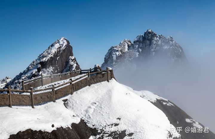 黄山飞来石的图片_黄山飞来石红楼梦取景图_黄山飞来石