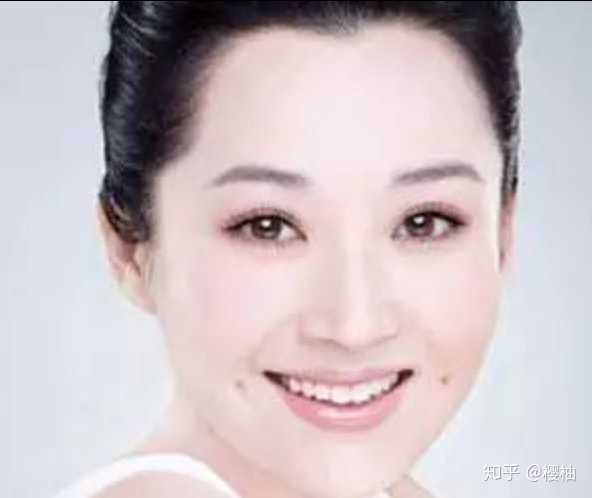 有没有笑起来脸上只有一个酒窝的人? - 知乎