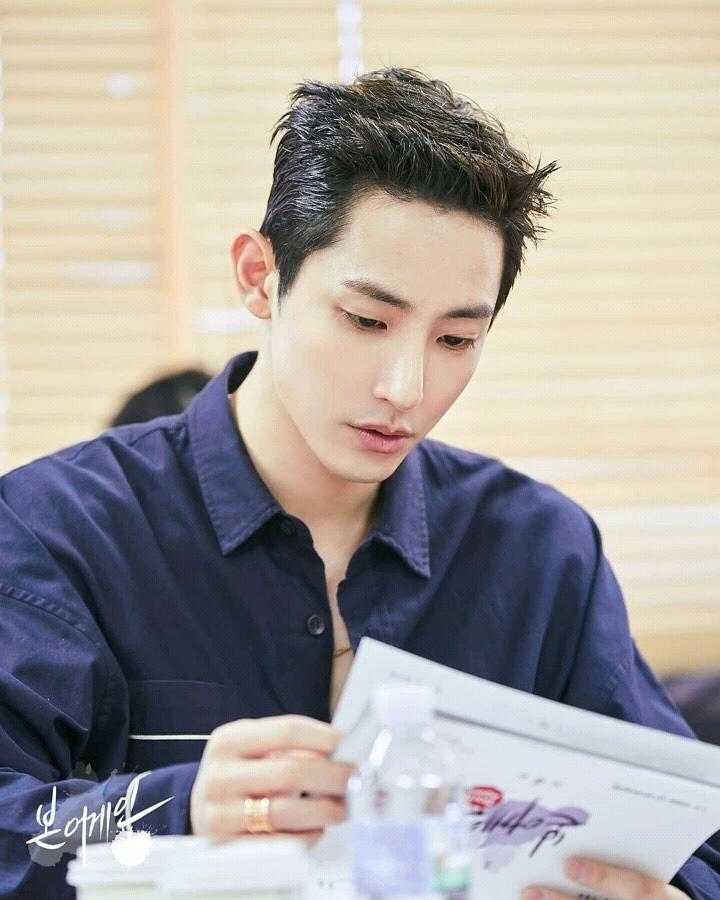 张元英 / 李瑞艾 / 车敏智 / 朴晌勋 / 金敏善 / 金姬贞 / 俞智妍