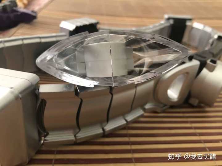如何评价《迪迦奥特曼》中神光棒的形象设计? - 知乎
