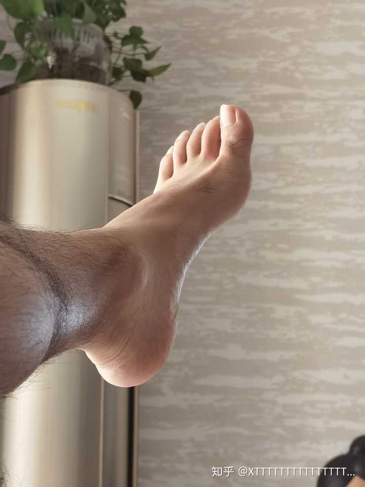 男生的脚什么样算好看？