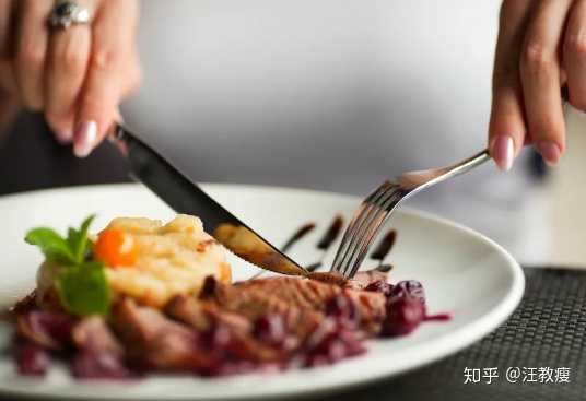 晚上不吃饭真的能瘦嘛？不会对身体有什么影响吧？