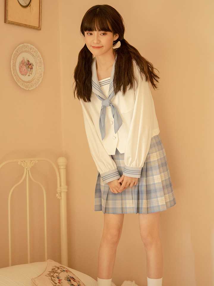 Jk制服的裙子应该提到哪里 知乎 Jk制服的裙子应该提到哪里 知乎