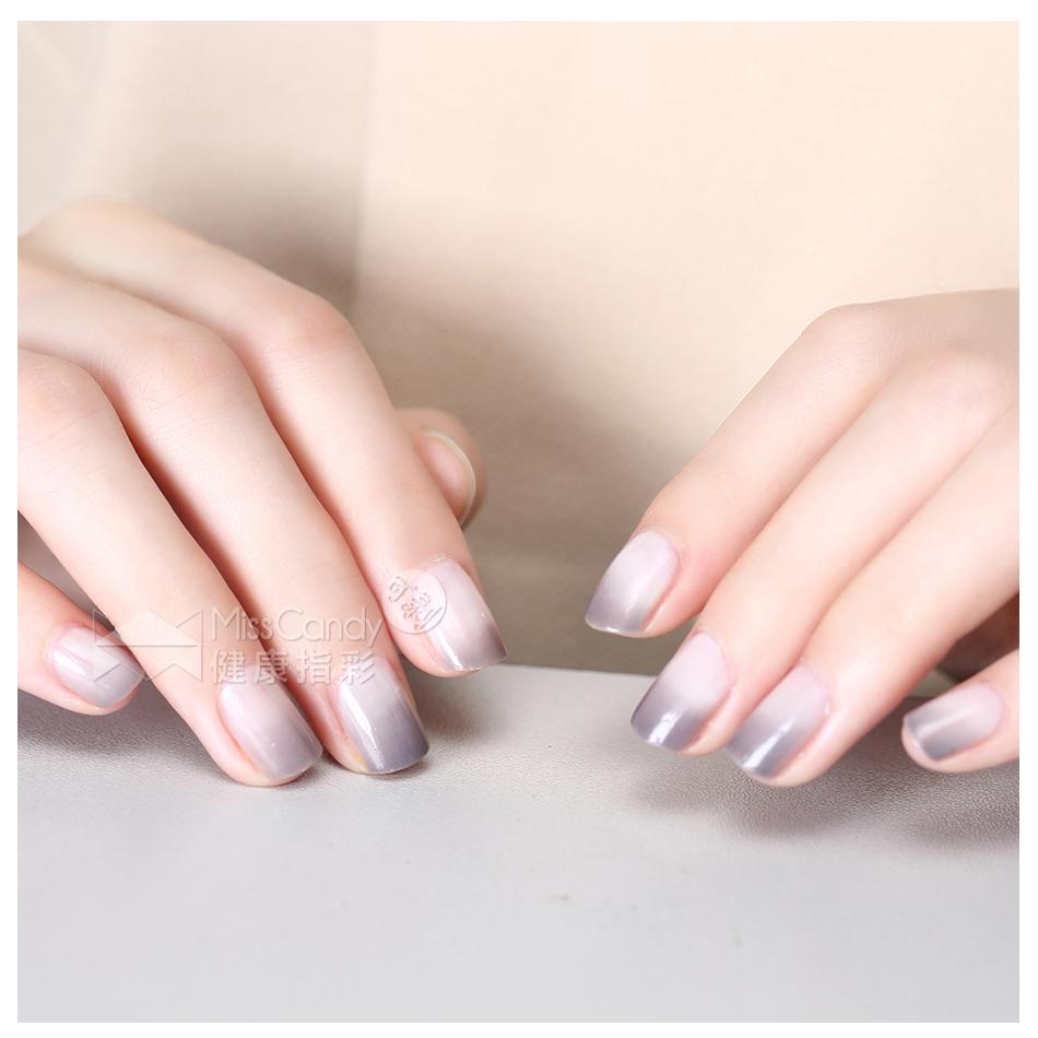 渐变色的指甲怎么涂