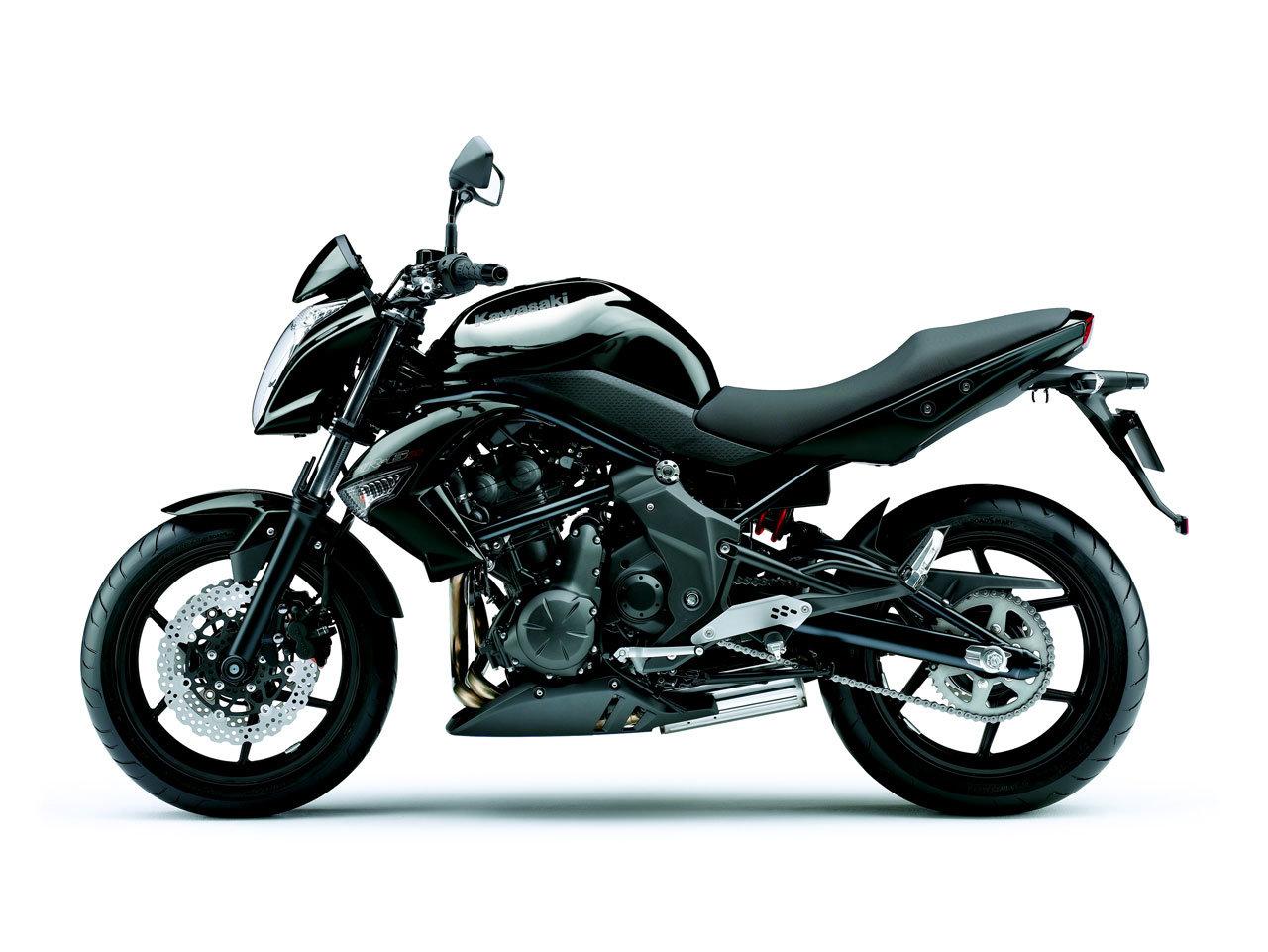 求推荐一辆10w左右的摩托车主要就上下班和周末骑骑180cm65kg600cc