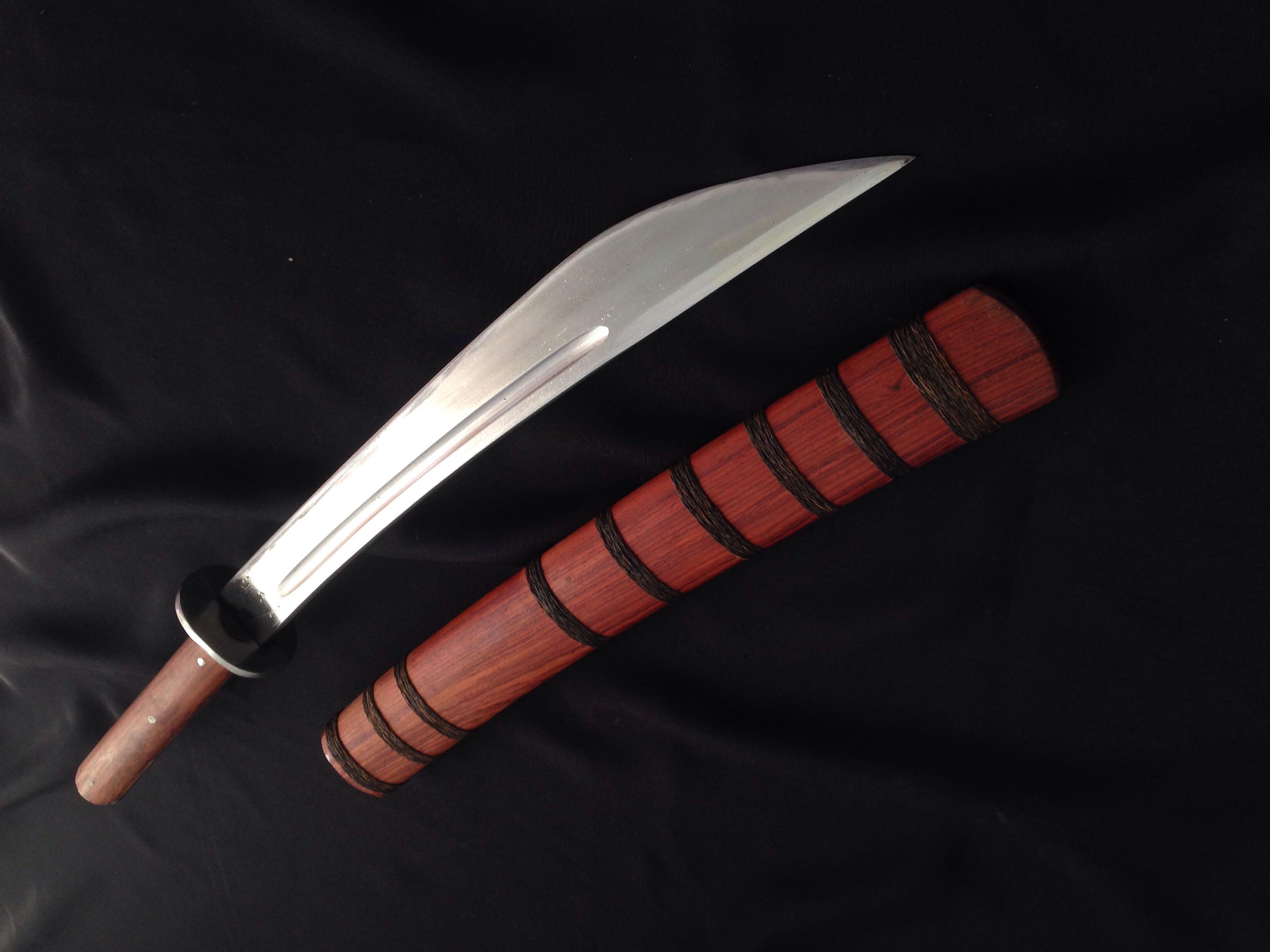 哪种刀的劈砍性能好