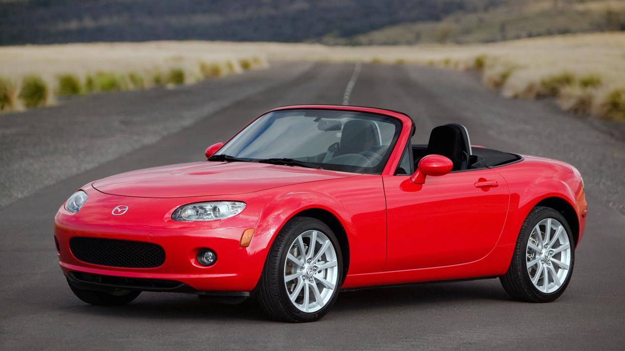 马自达 mx-5 为何可以成为「全世界最畅销的双人座敞篷小跑车」,其他